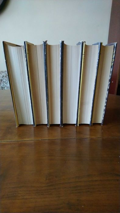 Избрани творби на Емил Зола в 6 тома.