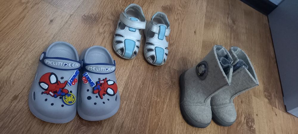 Продаю детский обувь дешево . Бу