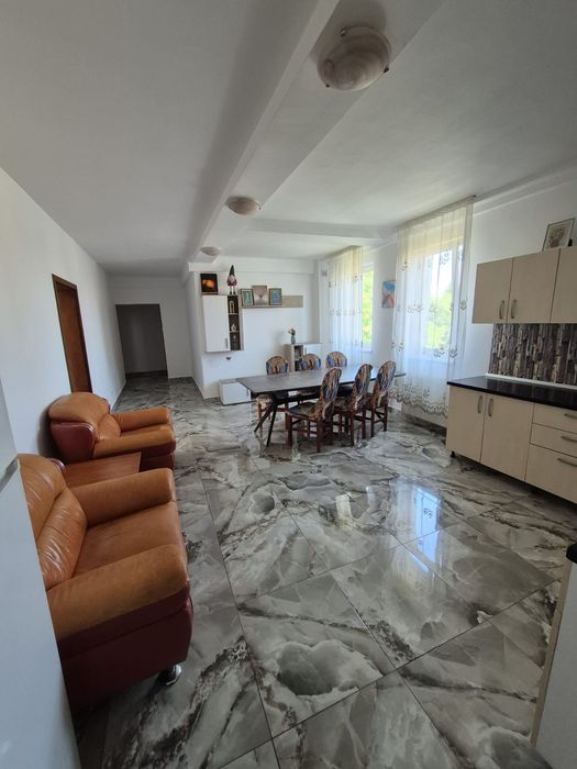 Inchiriez apartament 4 camere centrul istoric