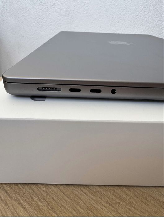 Macbook pro m1 pro 16 inch