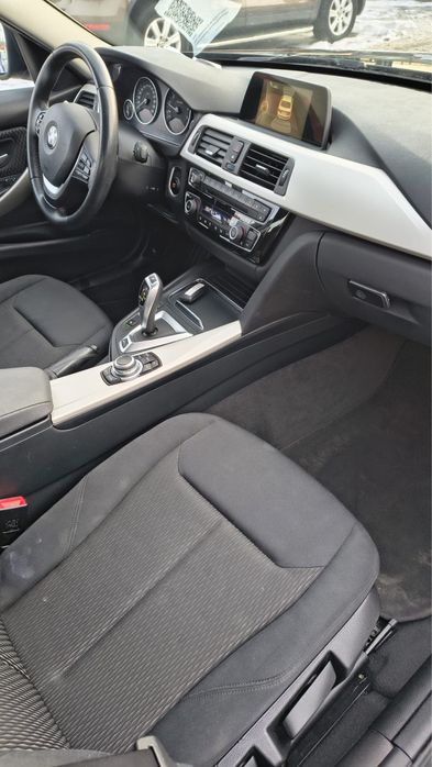 BMW 330e 2017 Plug-In Hybrid