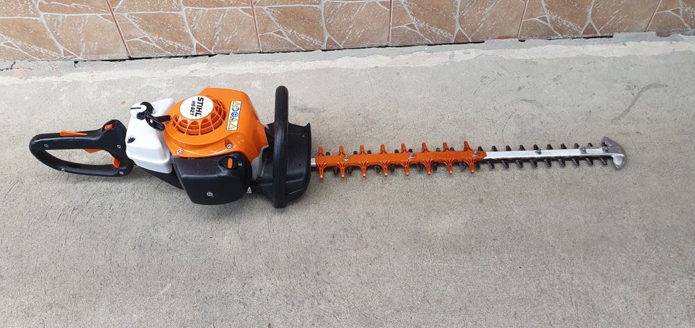 Foarfeca Stihl HS 82 T .