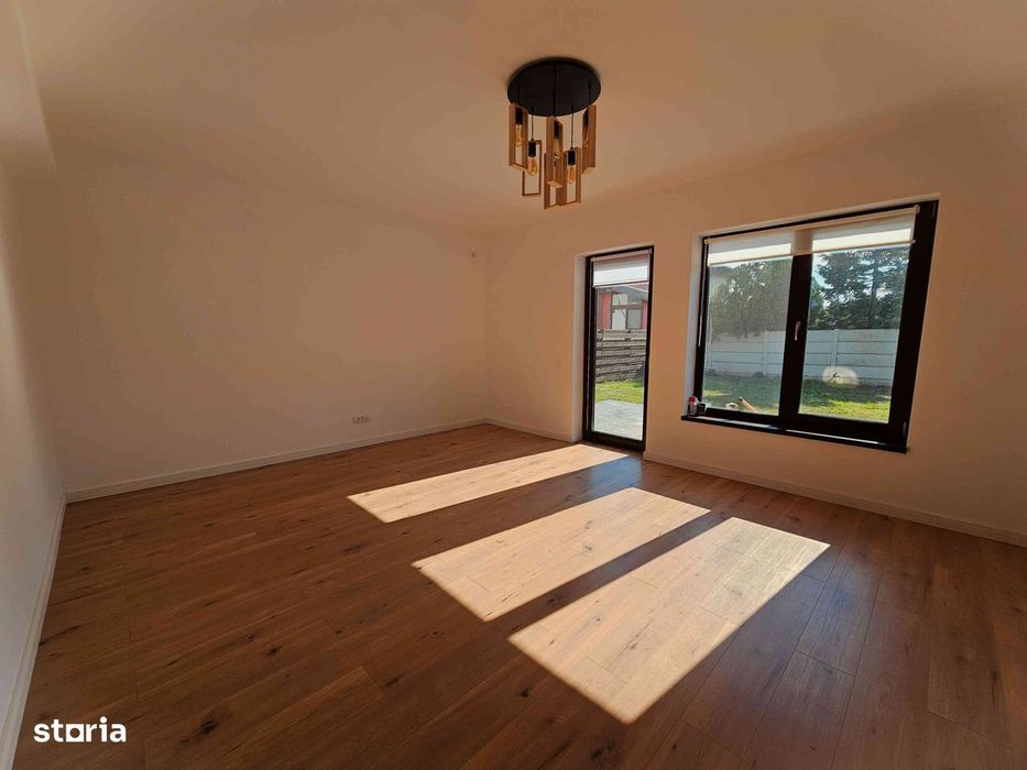 Vilă pentru familie, complex închis, curte mare | proprietar