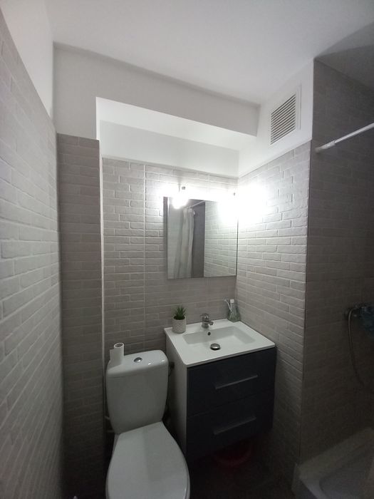 Închiriez apartament 1 camera Gradiste