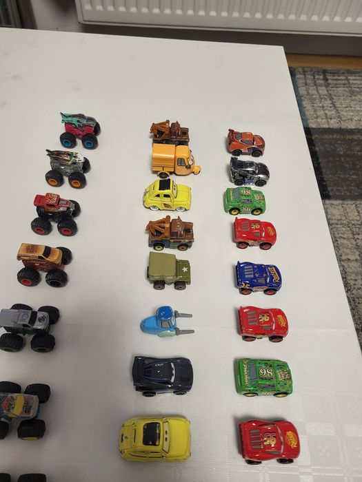 Mașinuțe MINI Disney Cars Originale.