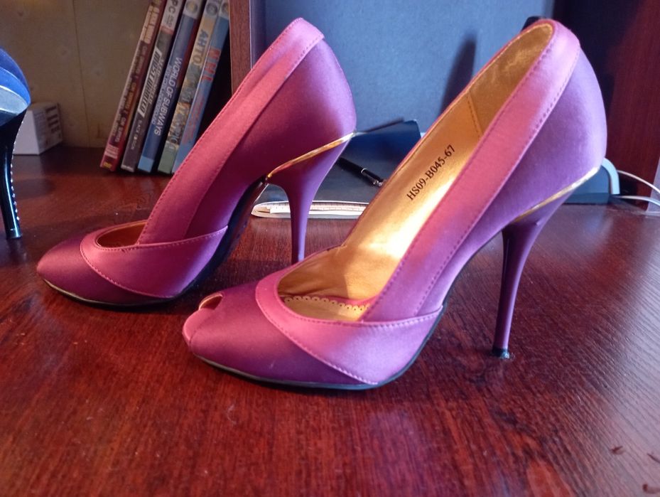 Продам туфли 34 размера.