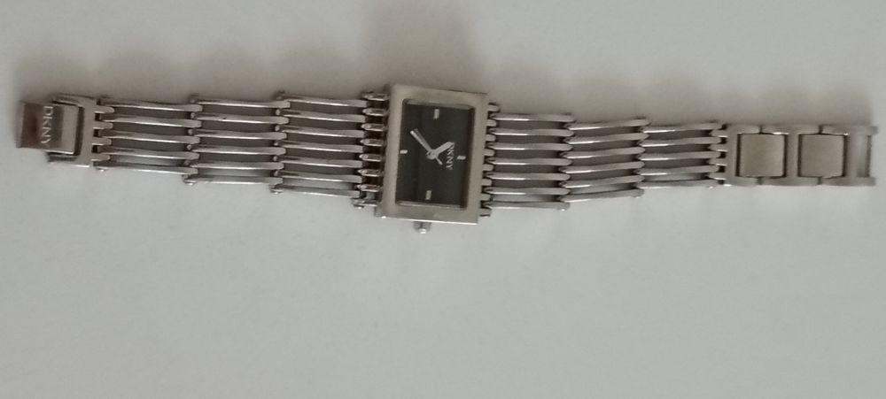 Ceas DKNY,,dama ,argintiu