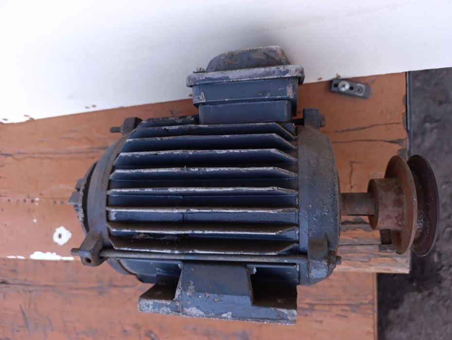 продам электромотор