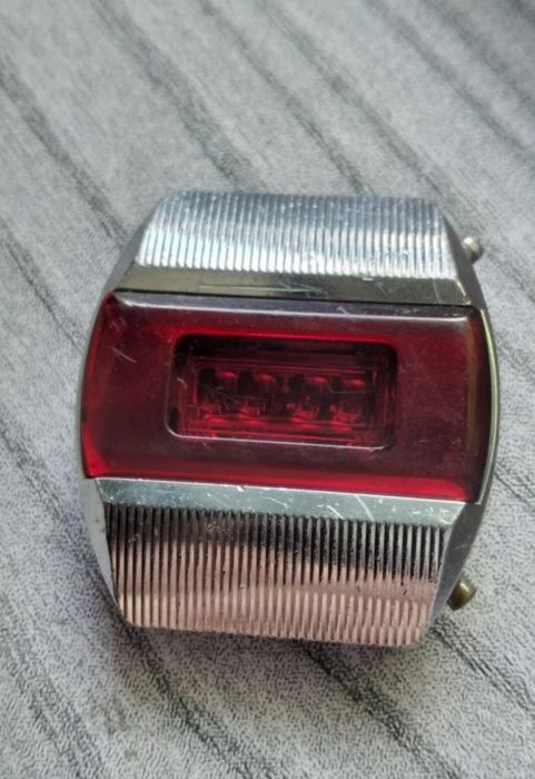 Часы.    Продам электроника 1