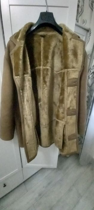 Cojoc piele intoarsa