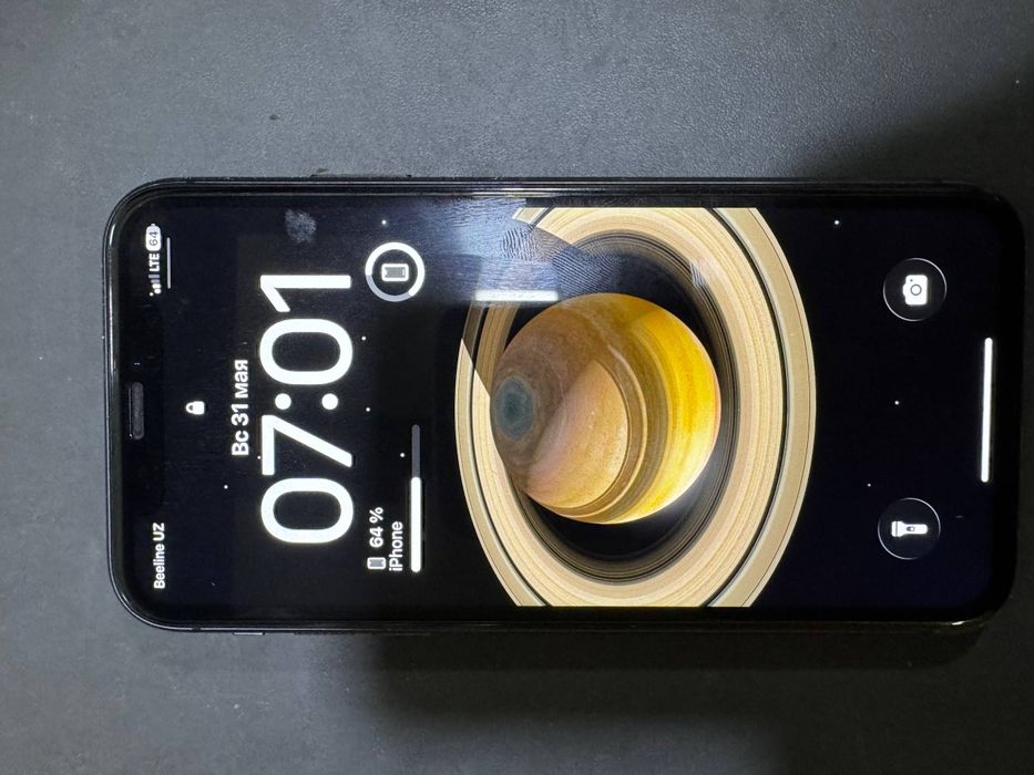 Iphone 11  xotira 64 yomks 77%