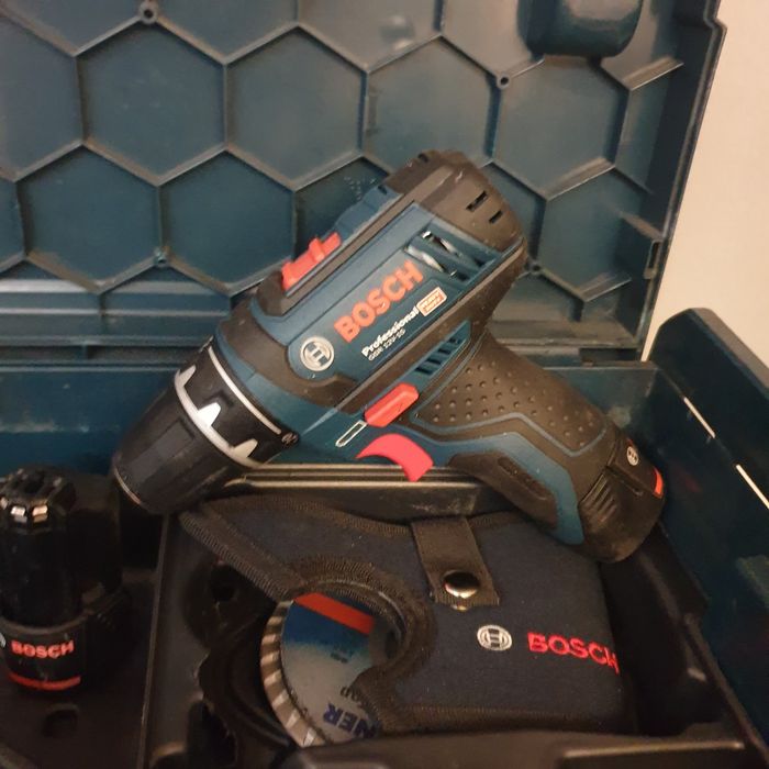 Bosch GSR 12V-15 Mașina de infiletat 12V Li-Ion An 2024