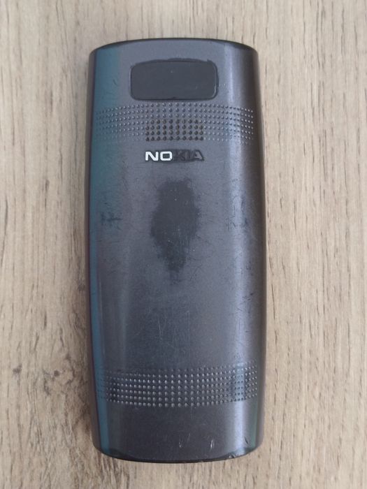 Продам Nokia X2-02 (б/у, на 2 SIM-карты)