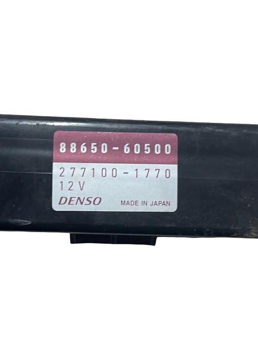 Unitate De Control Climatizare Toyota Land Cruiser 90 _J9_ 1995 -> 886