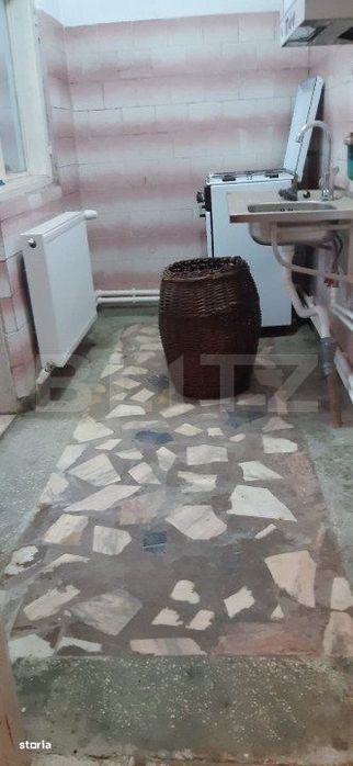 Casa de vanzare, cu 5 camere, 112 mp, Gaesti