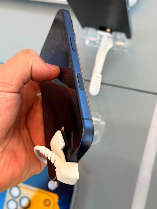 Apple 17 pro blue - 256 gb - 1 ciclu -
