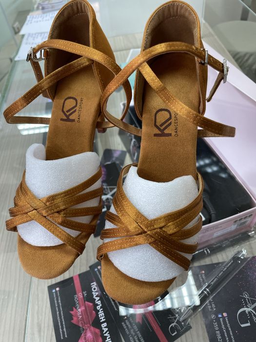 Обувки за танци