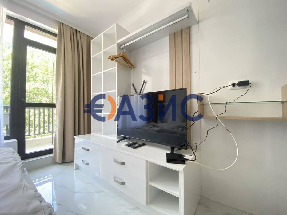 Продава се Едностаен апартамент в Приморско - 30 кв.м за 1967 €/кв.м - Снимка #2