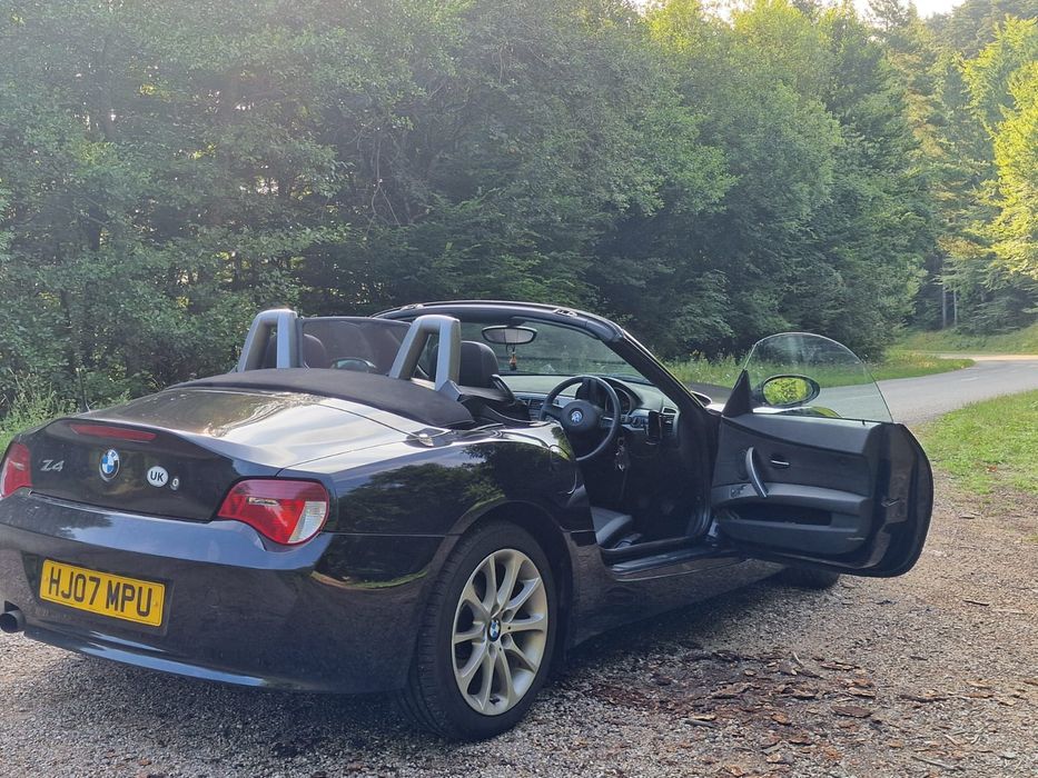 BMW Z4 2.0 i perfecta stare de funcționare  ( volan dreapta)