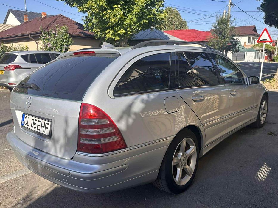 Mercedes Benz C200