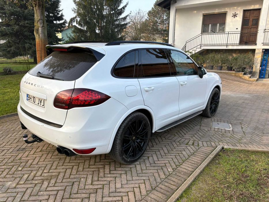 Porsche  Cayenne  2014