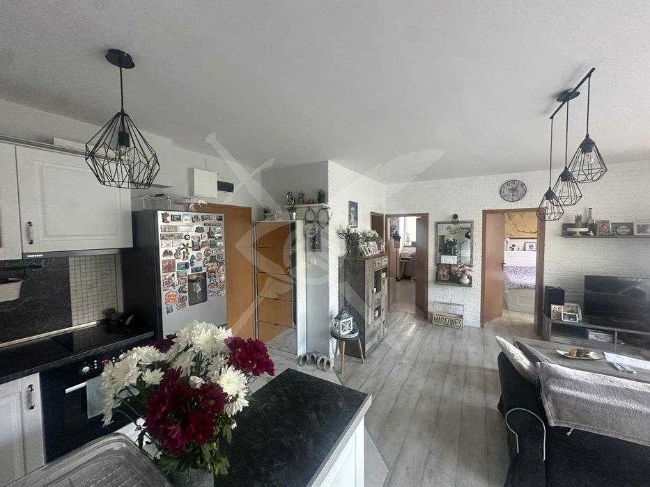 Продава се Тристаен апартамент в Свети Влас - 85 кв.м за 1471 €/кв.м - Снимка #2