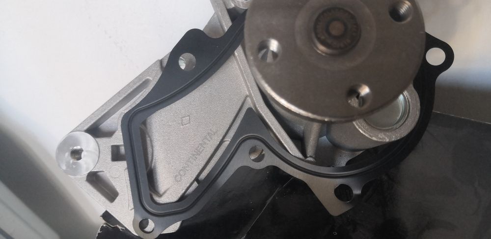 Pompă de apă CONTINENTAL Ford focus II 1.6 BENZINĂ 100 cai WP6080