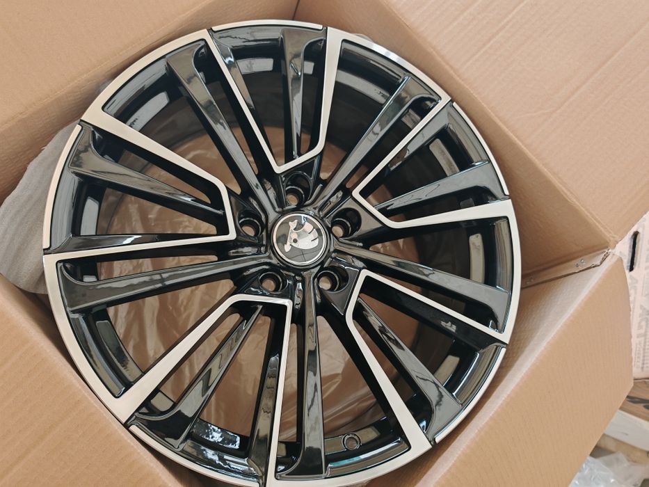 Vand jante de aliaj pentru skoda pe 18 marca rc wheels model 361