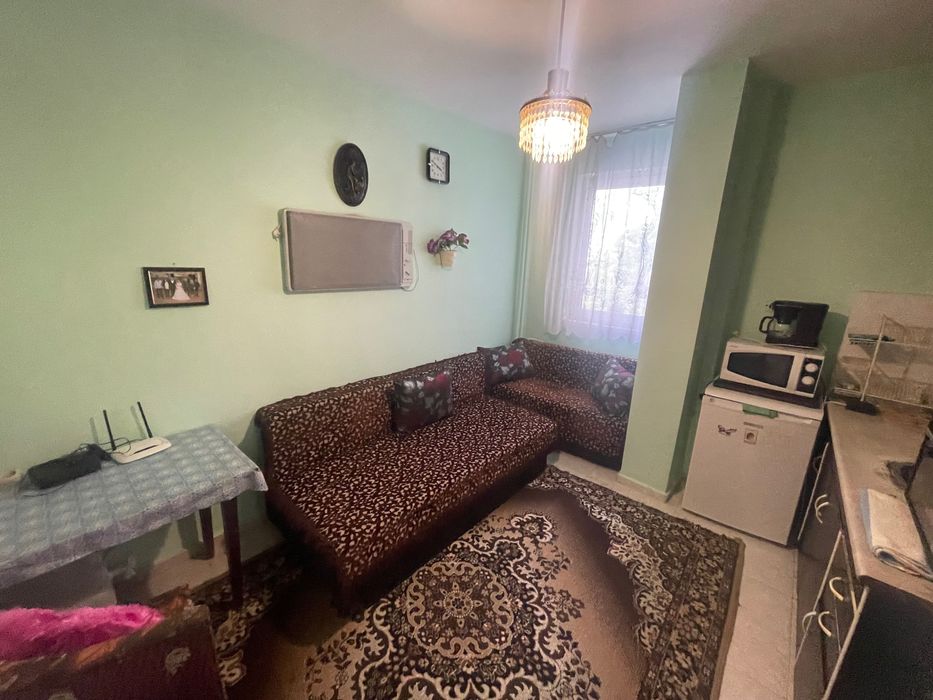 Двустаен апартамент Площад Македония