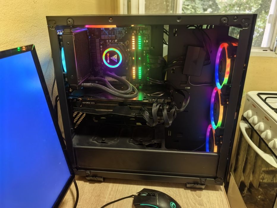 Calculator gaming complet i7 9700k gtx 1080ti schimb cu leptop de gami