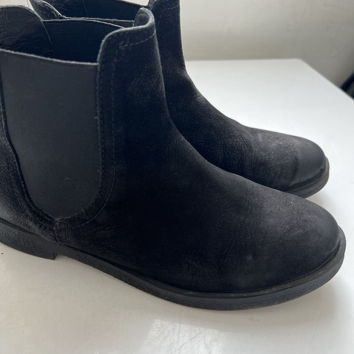 Дамску обувки от естествена кожа