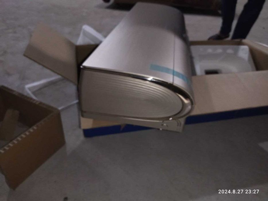 Кондиционер Gree U-Crown Gold R32 Invertor 09/12 GWH09UB-K6DNA4A