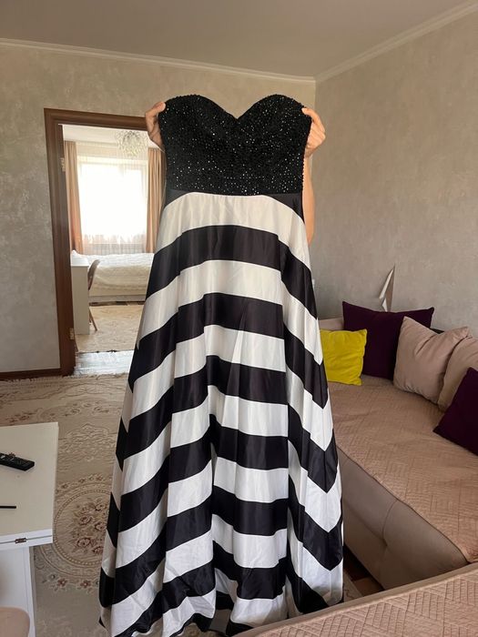 Платье длинный красивый