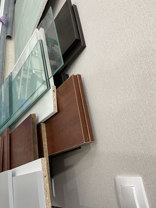 Полки ЛДСП с кромкой и стекляные