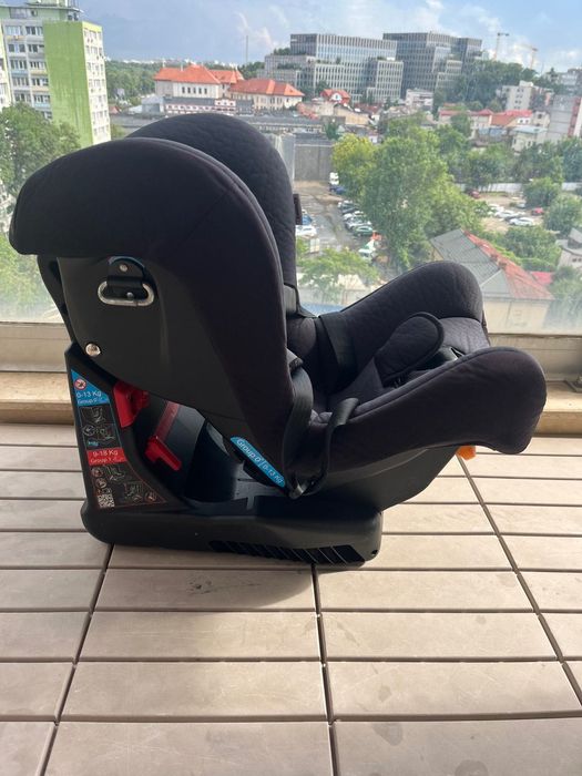 Scaun auto pentru copii Chicco Cosmos, 0–18 kg