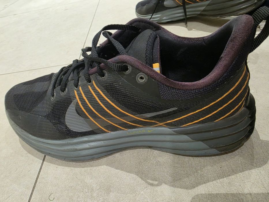 Nike Lunar Roam Running Shoes