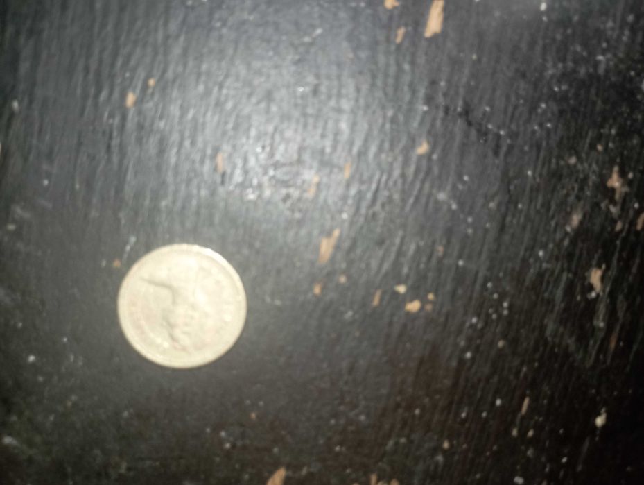 Монети банкноти стари различни