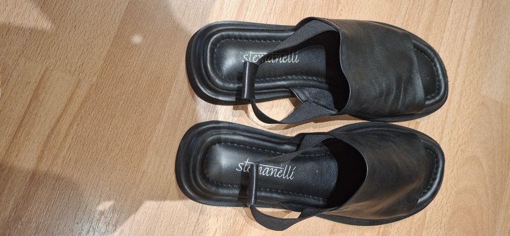 Дамски сандали от естествена кожа