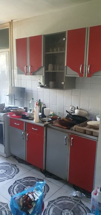 Vând seturi complete mobilier ,, unele deteriorate mai mult ,, altele în stare bună și f buna