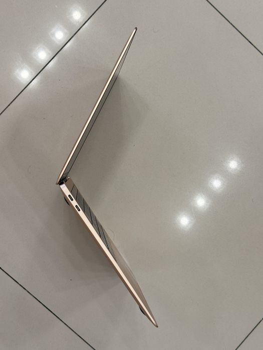 Продается MacBook Air 13 в хорошем состоянии