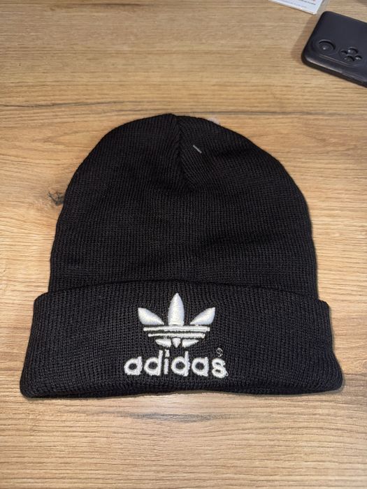 Caciula groasa adidas