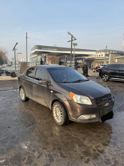 5800$. Nexia 3 Mexanika. 2017 yil. Metan.