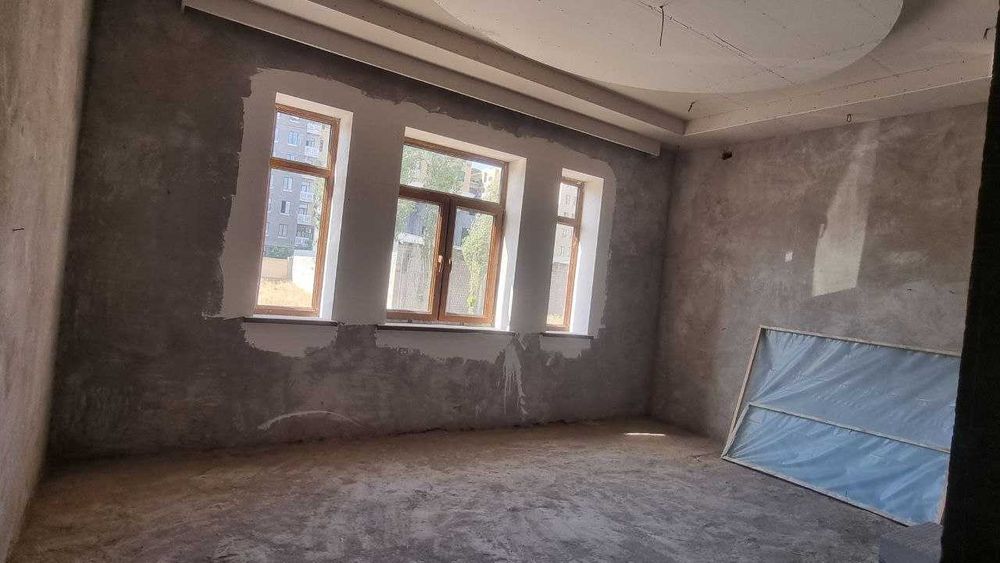 Ховли сотилади: Сергели 3 ва 4 метро бекатлари ораси