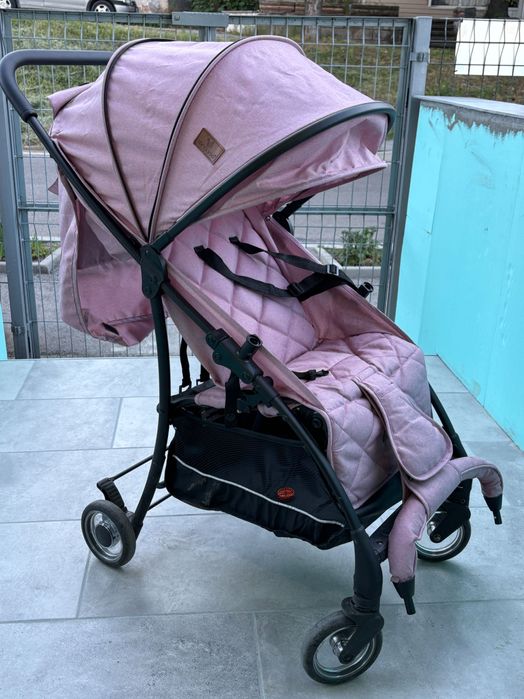 ЧИСТО НОВА Лятна детска количка Cangaroo London