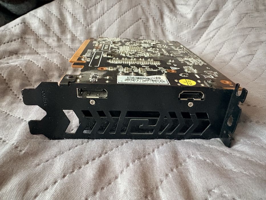 AMD Radeon RX 6500 XT