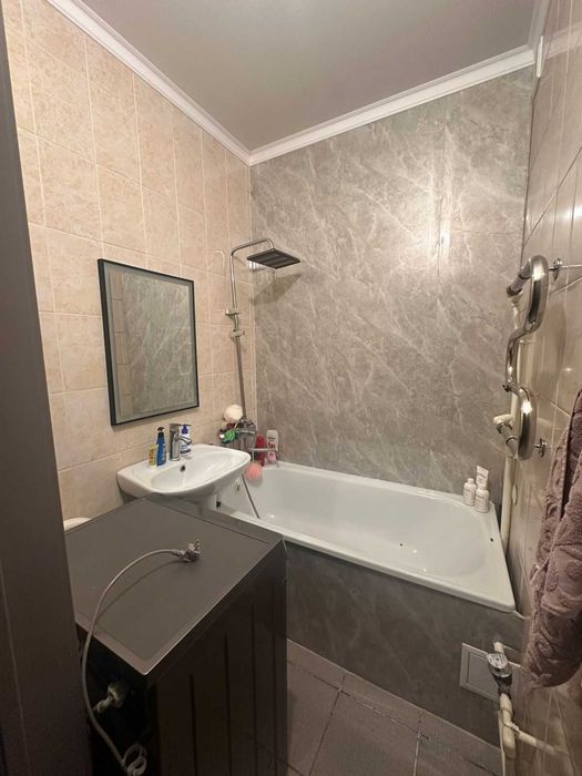 Продам 2 комнатную в Береке