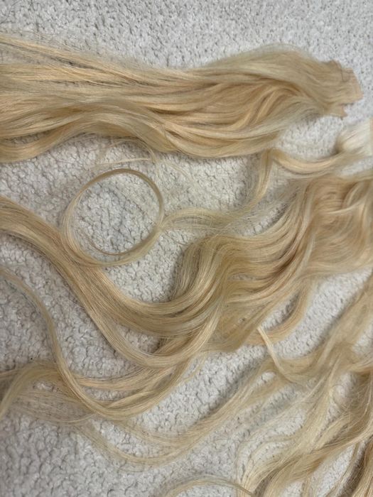 Extensi par natural blond-Rusia