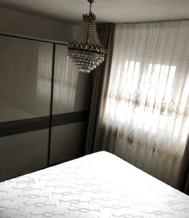 De închiriat Apartament 3 Camere Zona moșilor