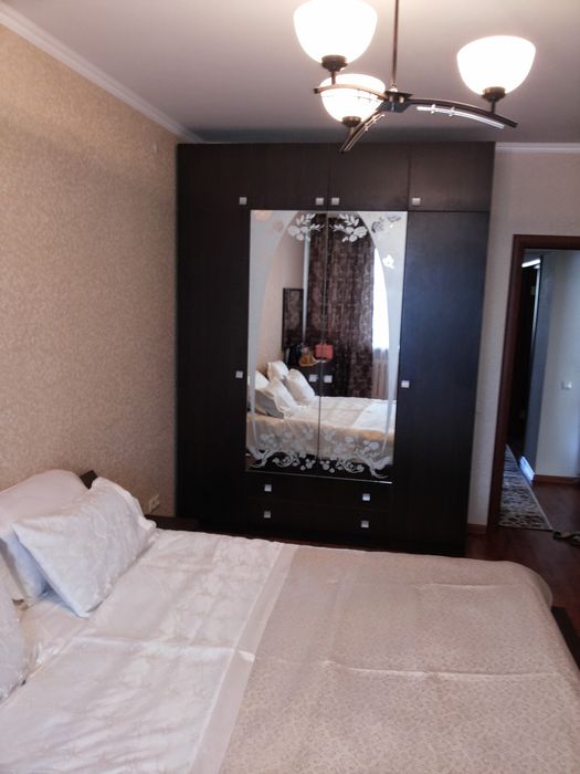 Срочно продам спальный гарнитур