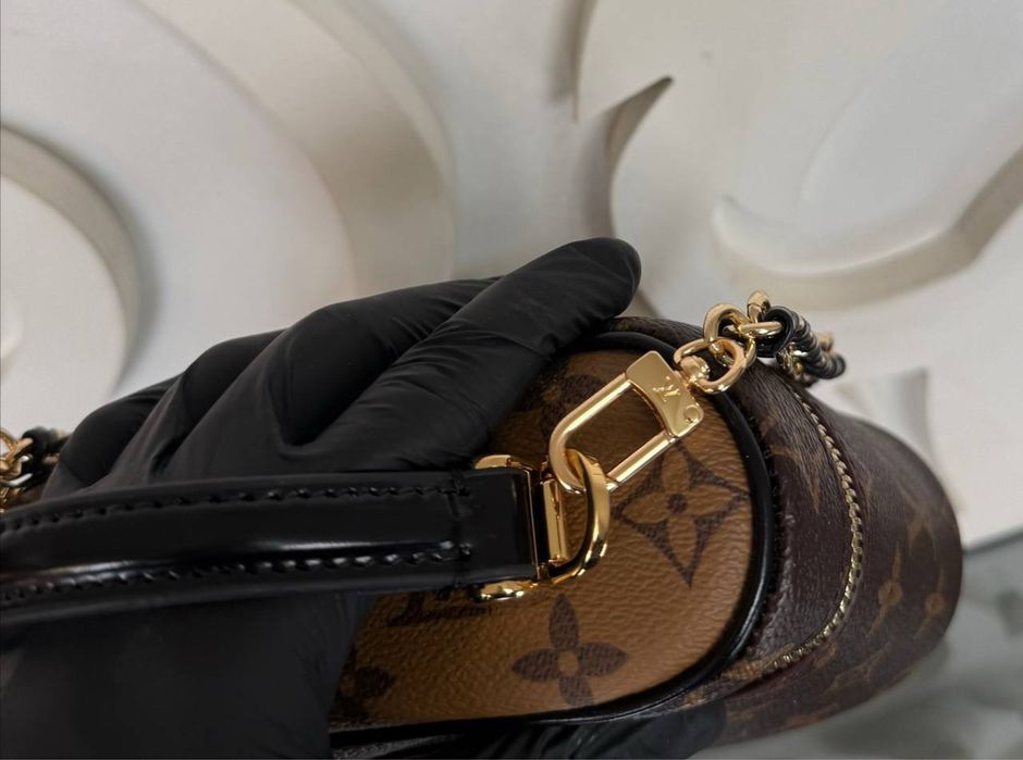 Genti Louis Vuitton Vanity Chain